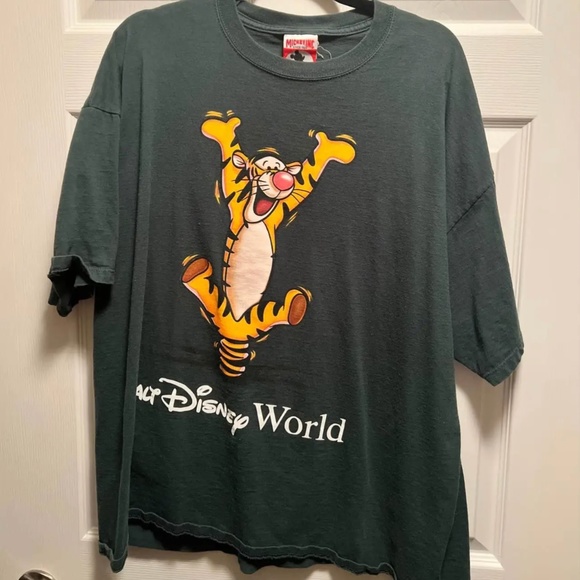 Vintage Disney graphic TSHIRT - Picture 1 of 4